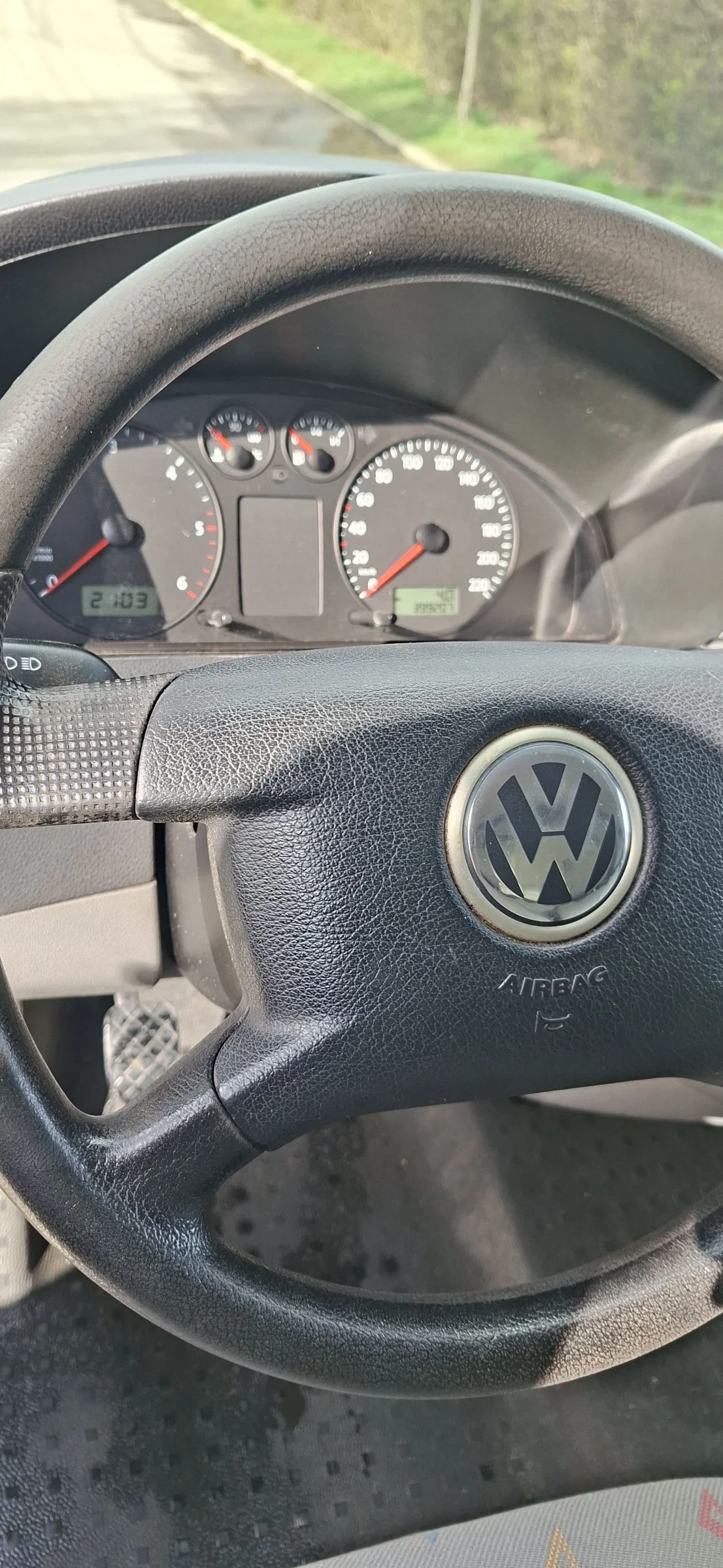 VW T5 2.5 TDI 131к.с отличен мотор и скорости , снимка 9 - Бусове и автобуси - 54090921
