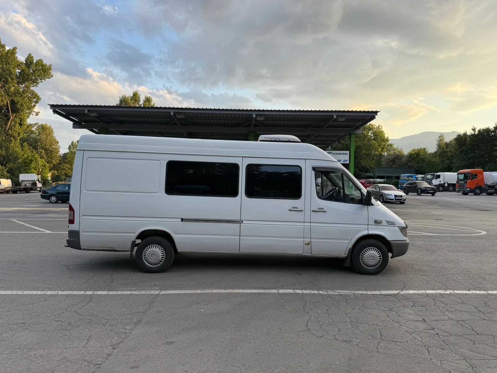 Mercedes-Benz Sprinter 316, снимка 3 - Бусове и автобуси - 54427202