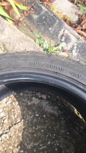 Гуми Зимни 225/45R18, снимка 3