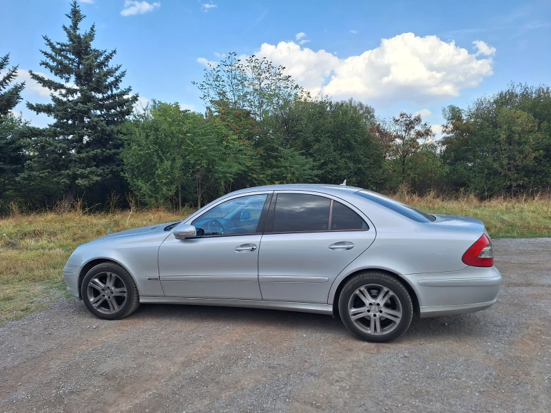 Mercedes-Benz E 320 4 matic, снимка 3 - Автомобили и джипове - 46802380