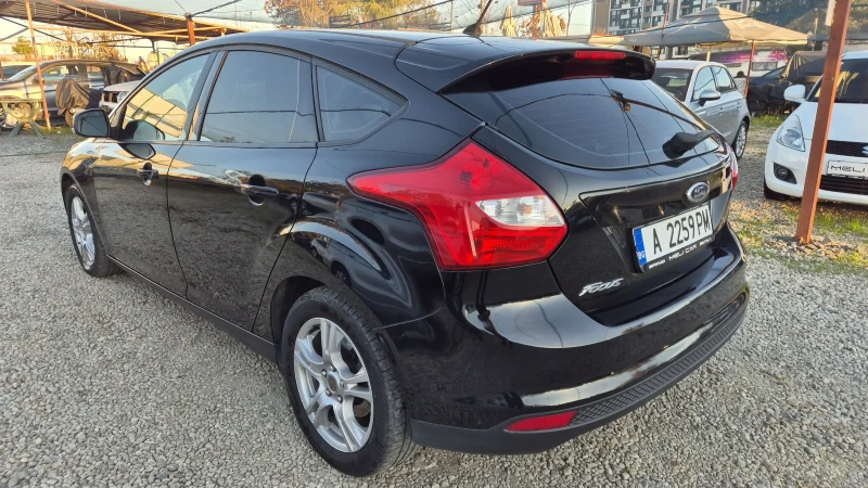 Ford Focus 1.6i 100%ОБСЛУЖЕНА ВС.ПЛАТЕНО BRC ЛИЗИНГ , снимка 4 - Автомобили и джипове - 47897154