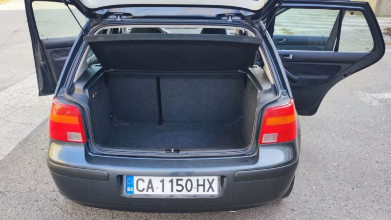 VW Golf Голф 4, 101к.с, 1, 6 , снимка 3 - Автомобили и джипове - 48152233