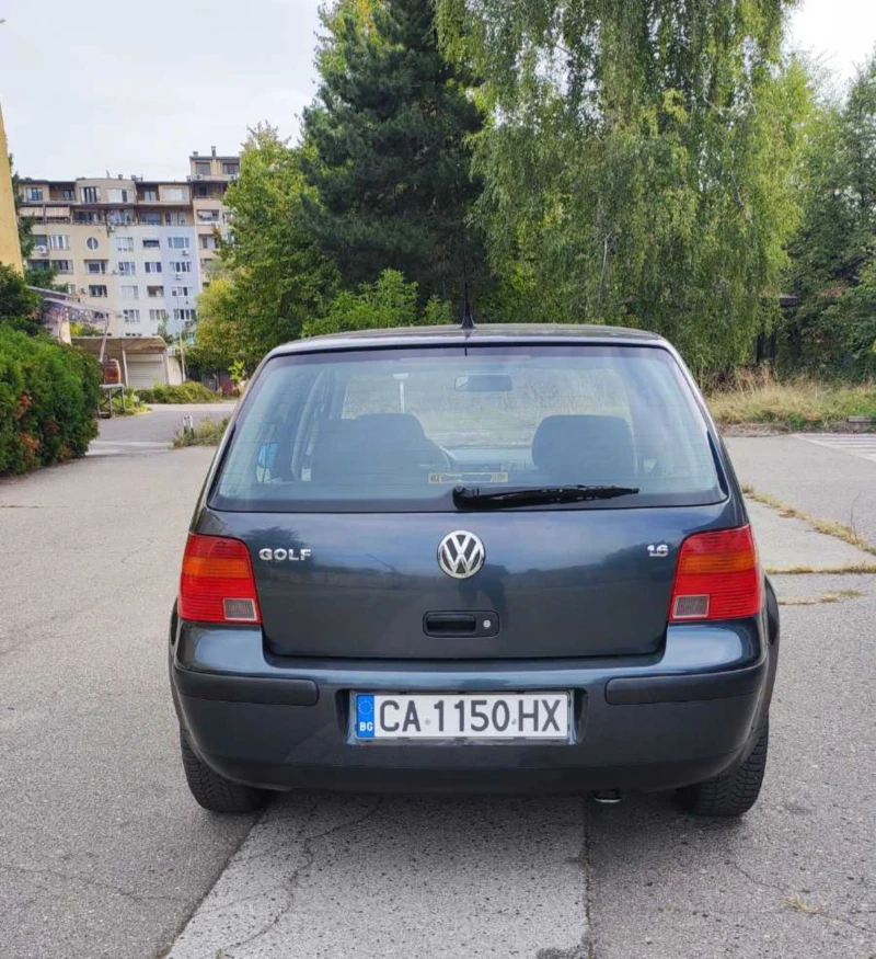 VW Golf Голф 4, 101к.с, 1, 6 , снимка 4 - Автомобили и джипове - 48152233