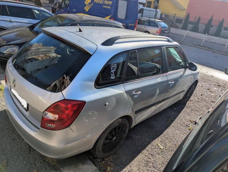 Skoda Fabia, снимка 2 - Автомобили и джипове - 48647266