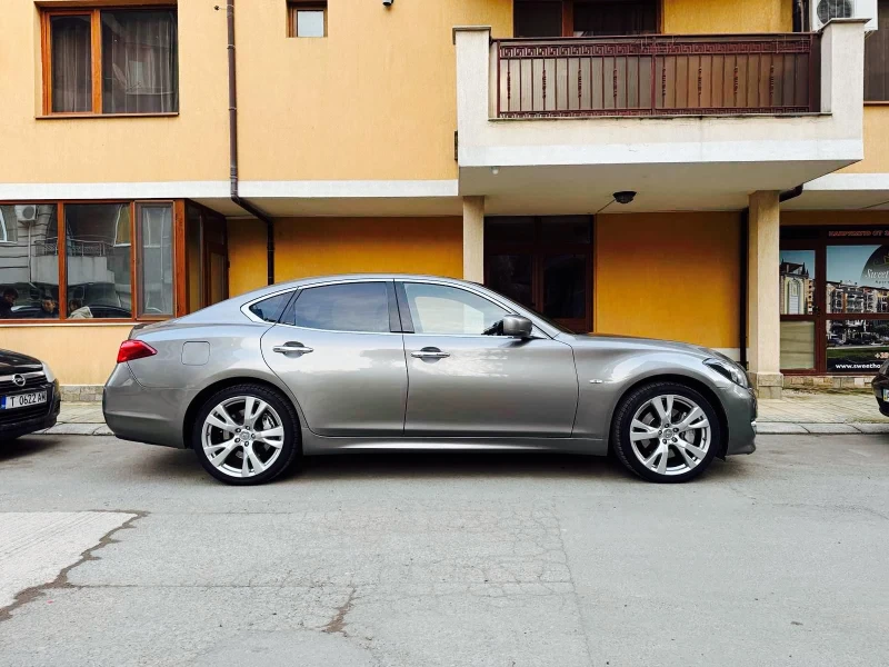 Infiniti M 30dS, снимка 4 - Автомобили и джипове - 48898718