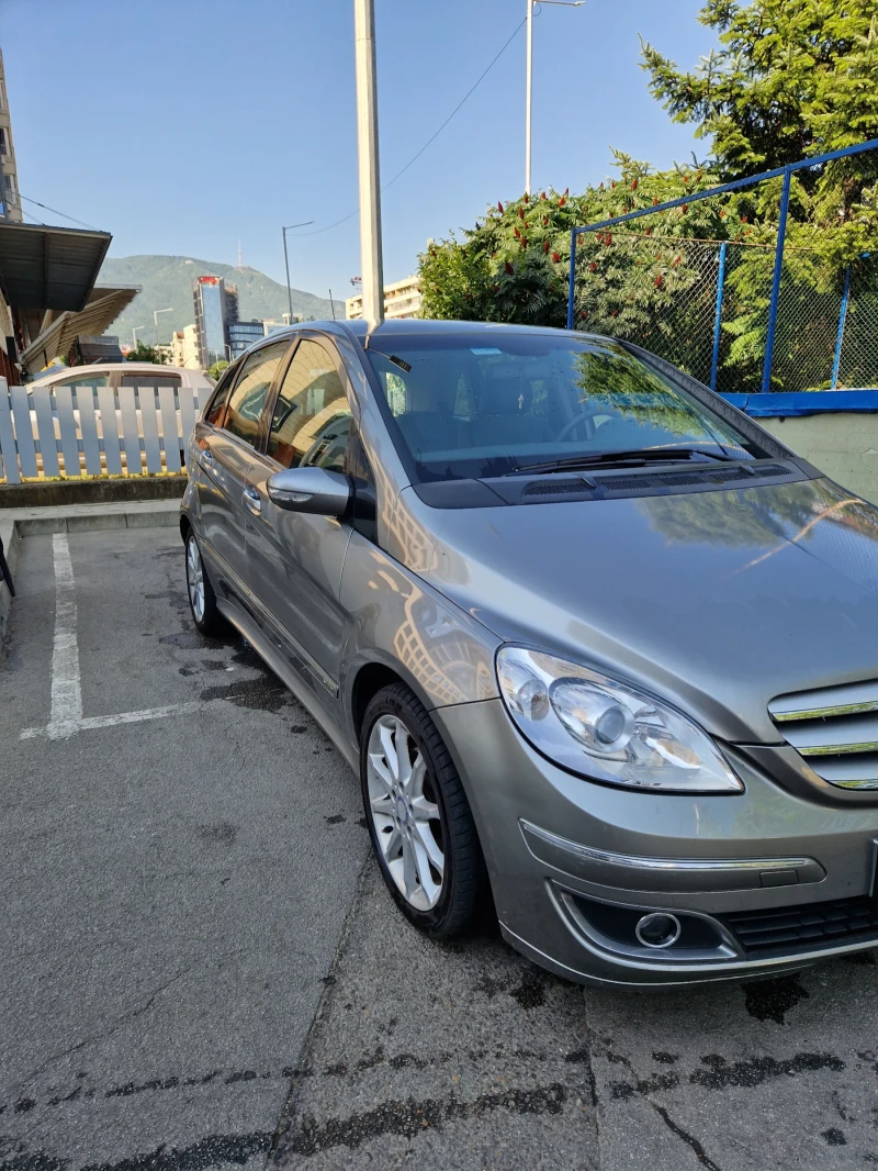 Mercedes-Benz B 180 В180, снимка 6 - Автомобили и джипове - 49512168