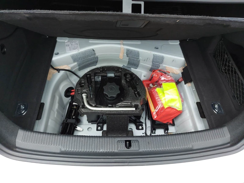 Audi A6 TFSI, снимка 14 - Автомобили и джипове - 52642514