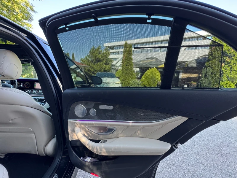 Mercedes-Benz E 43 AMG, снимка 13 - Автомобили и джипове - 52623474