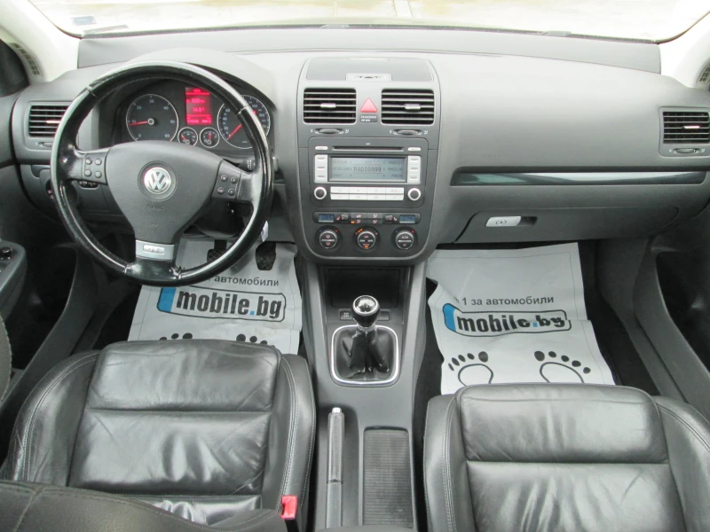VW Golf 2.0TDI-GT Обслужена, снимка 14 - Автомобили и джипове - 52727140
