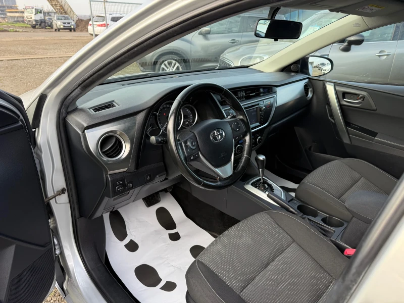 Toyota Auris 1.6i CH 132ks AUTOMAT, снимка 12 - Автомобили и джипове - 52747284