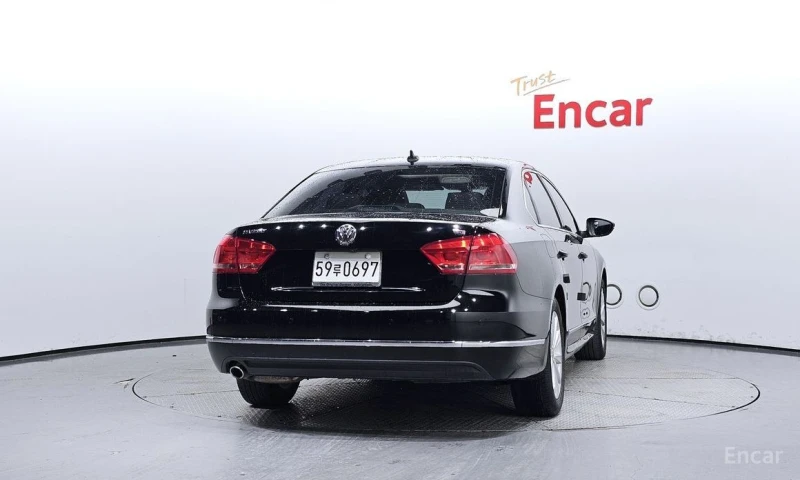 VW Passat, снимка 4 - Автомобили и джипове - 52998455