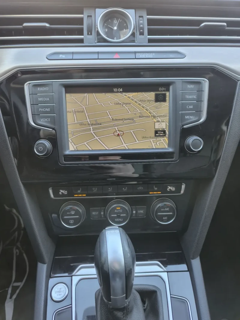 VW Passat 2.0TDI#Hightline#FULL LED#, снимка 13 - Автомобили и джипове - 53081003