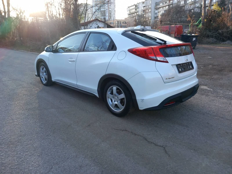 Honda Civic 1.8i CARBON, снимка 7 - Автомобили и джипове - 53213046
