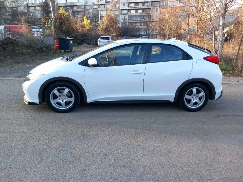 Honda Civic 1.8i CARBON, снимка 8 - Автомобили и джипове - 53213046