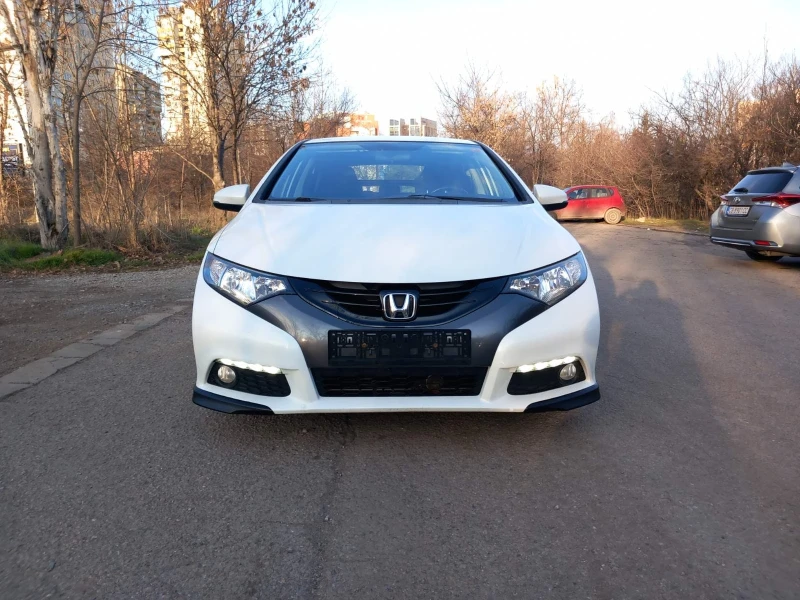 Honda Civic 1.8i CARBON, снимка 2 - Автомобили и джипове - 53213046