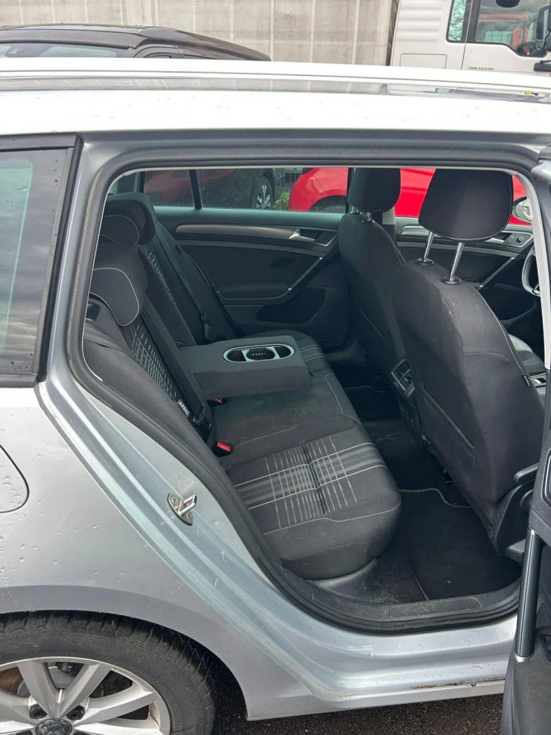 VW Golf 1.6 дизел, снимка 7 - Автомобили и джипове - 53238219