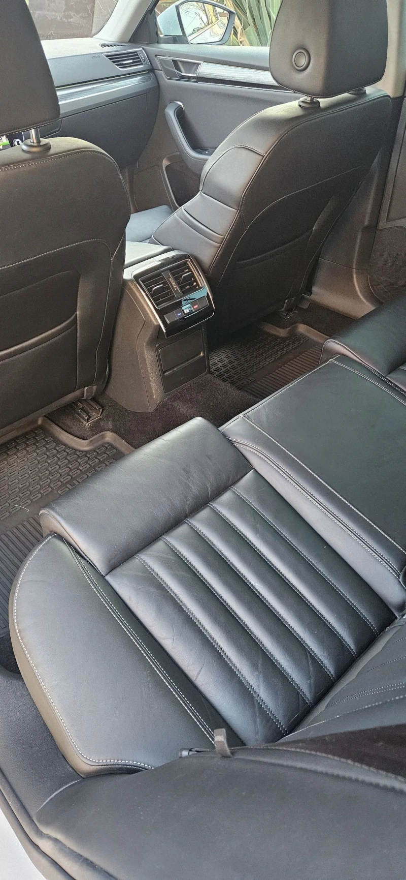 Skoda Superb, снимка 10 - Автомобили и джипове - 53285936