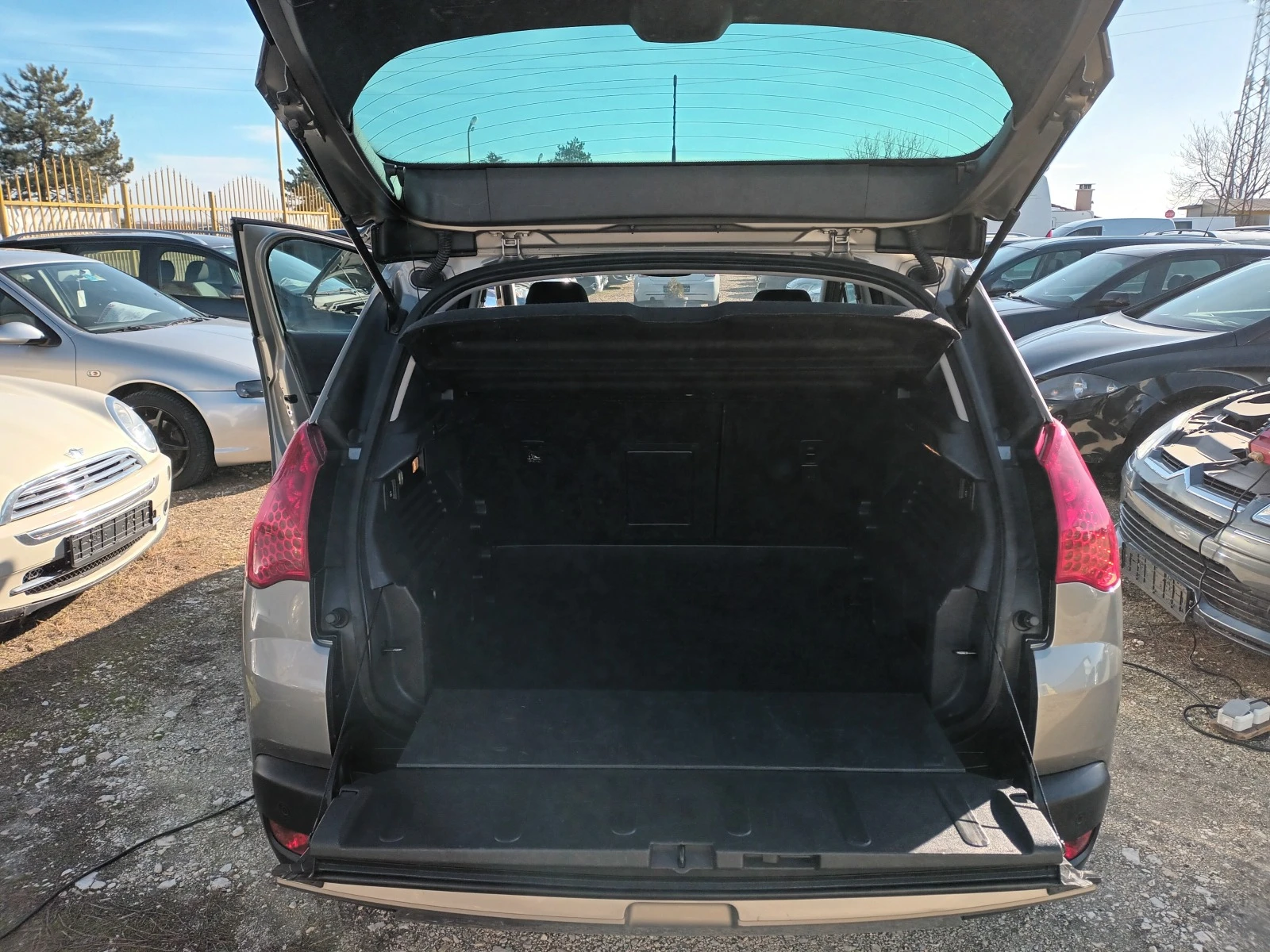Peugeot 3008 1.6-HDI 110кс. 6 ск.Хедап  | Mobile.bg — изображение 16