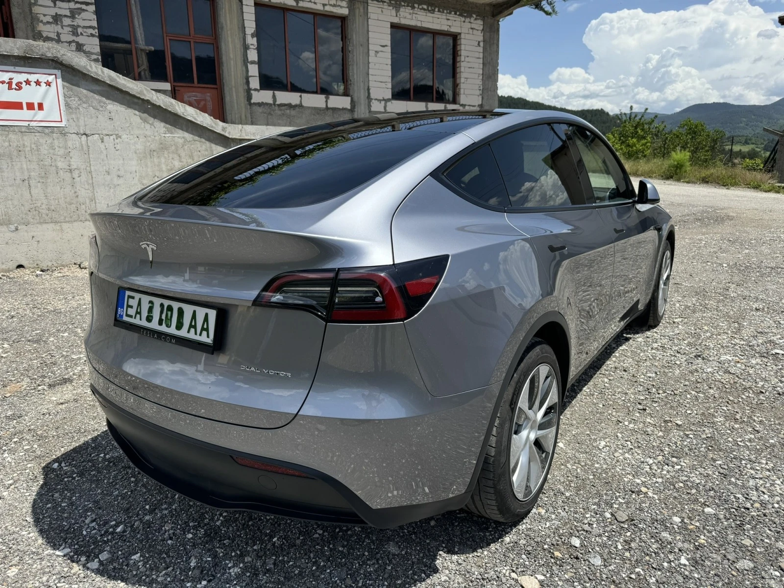 Tesla Model Y Long Range Dual Motor AWD | Mobile.bg   11