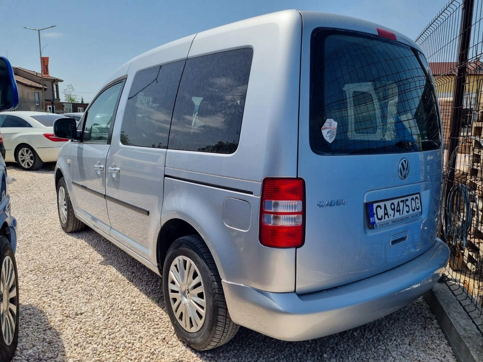 VW Caddy LIFE 2.0I - изображение 2