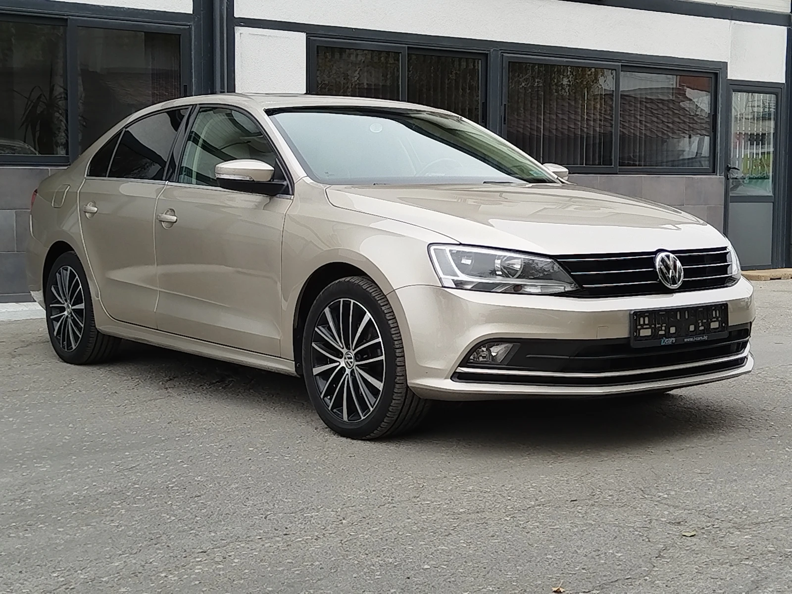 VW Jetta Highline , Keyless go - изображение 3