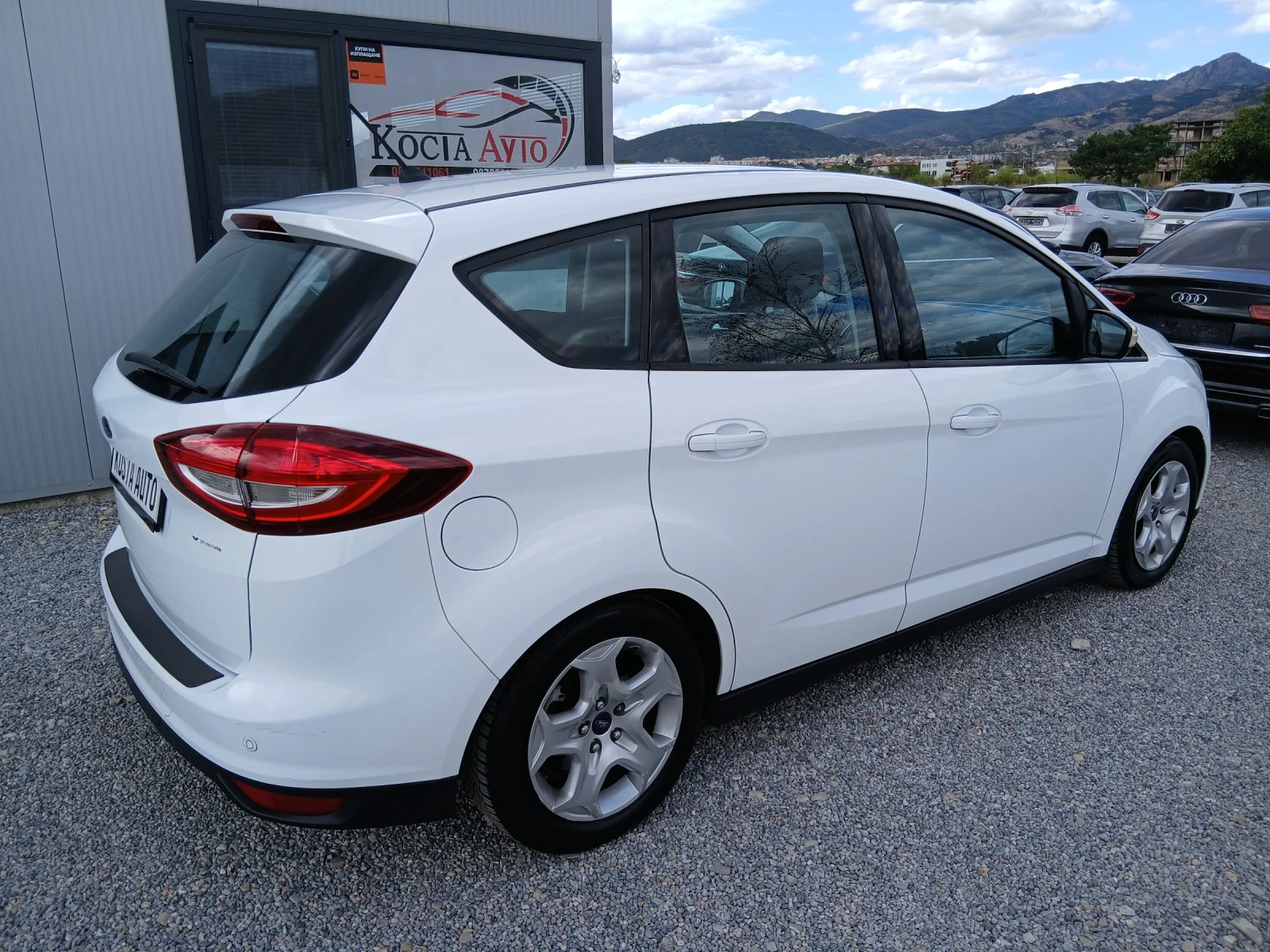 Ford C-max 1.6-120 коня ГАЗ КАТО НОВ, снимка 3 - Автомобили и джипове - 49744735