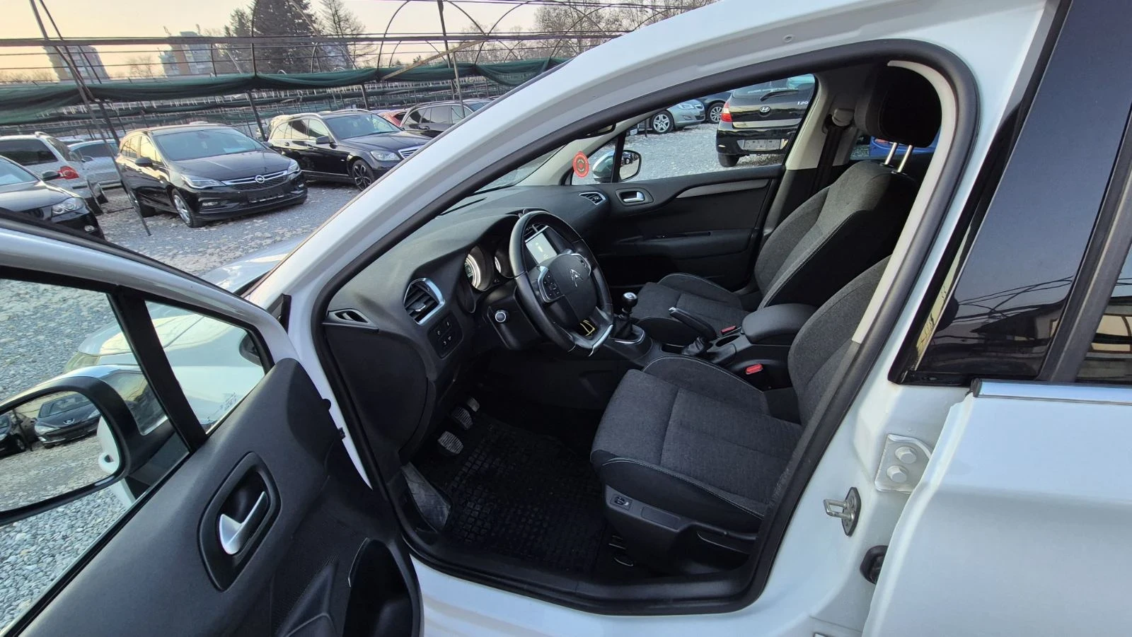 Citroen C4 Pur tech 130кс.6 скорости - изображение 5
