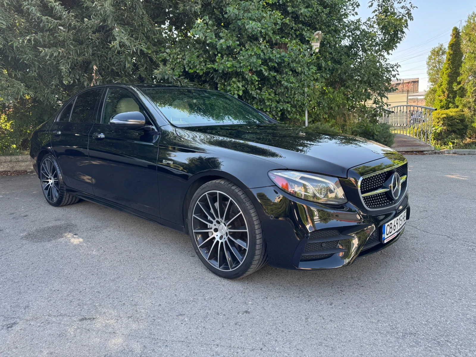 Mercedes-Benz E 43 AMG  - изображение 3
