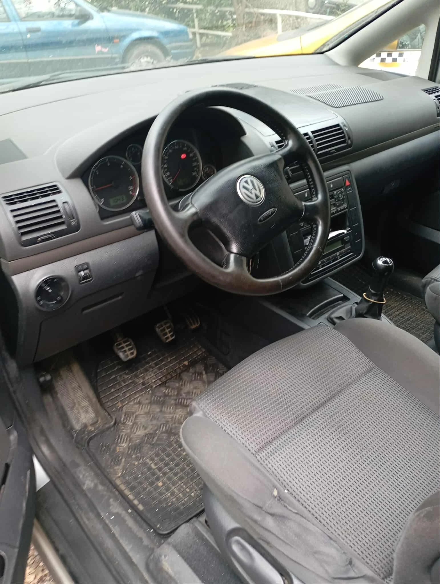 VW Sharan  - изображение 7