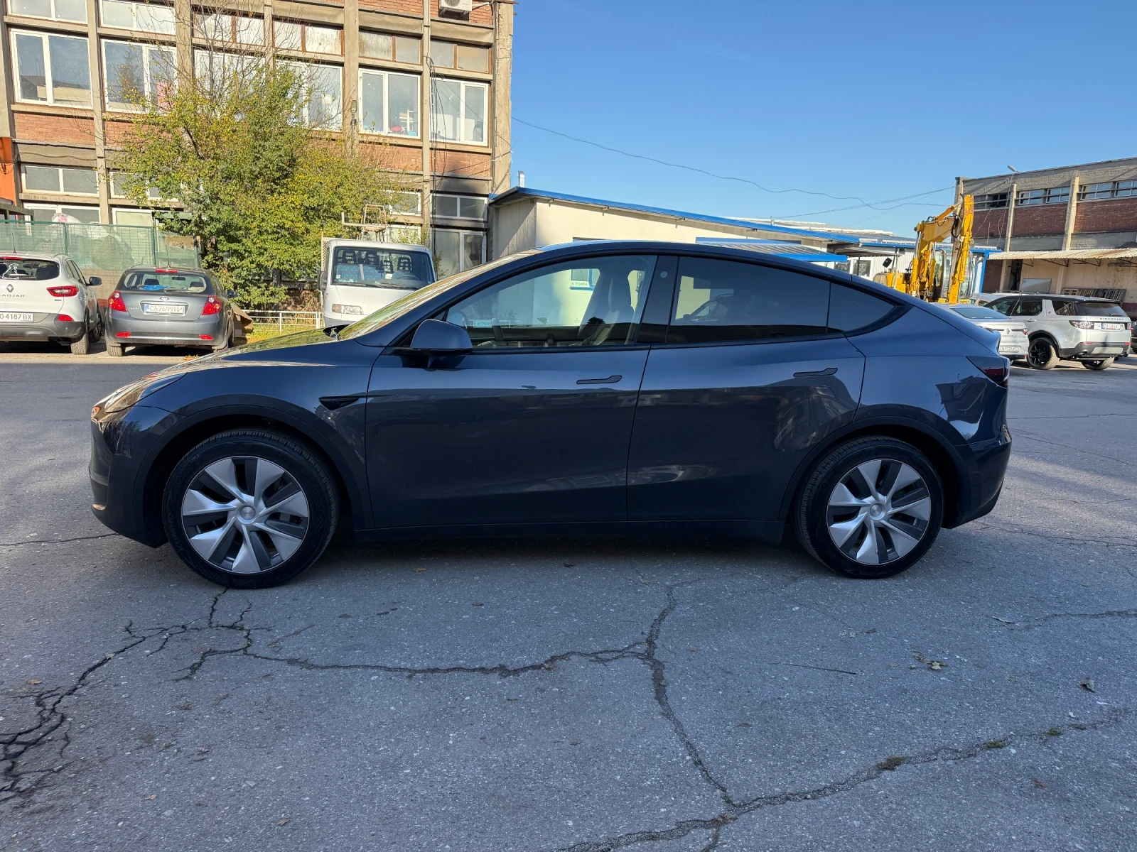 Tesla Model Y Facelift  LFP   | Mobile.bg   7