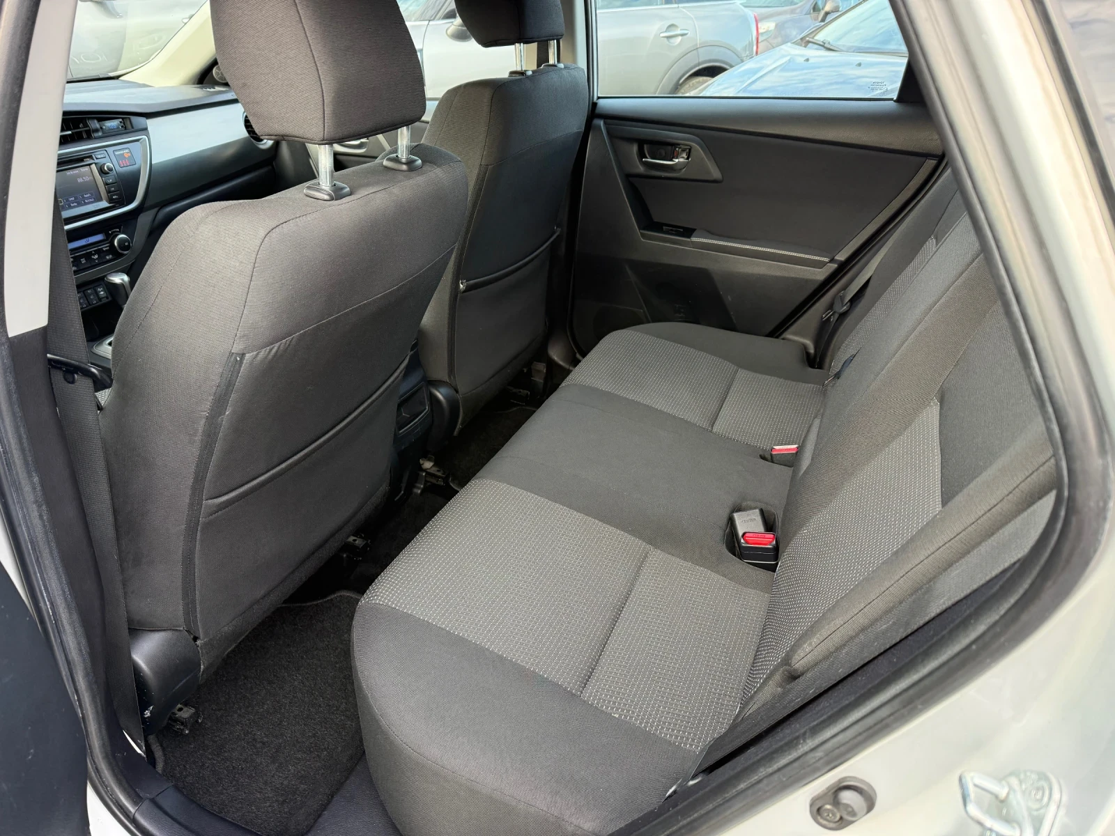 Toyota Auris 1.6i CH 132ks AUTOMAT | Mobile.bg   9