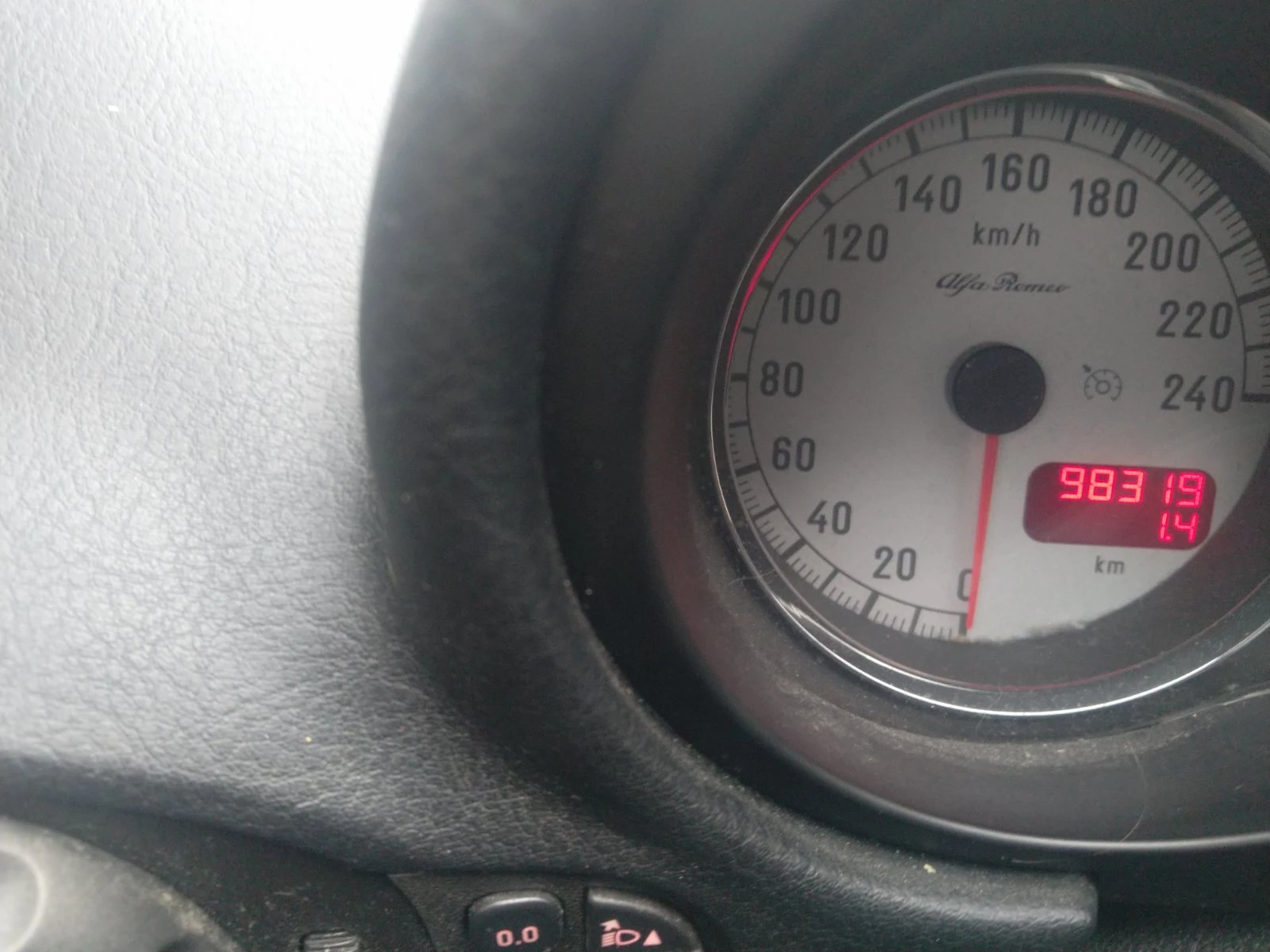 Alfa Romeo Gt 1.8i 16V - изображение 10