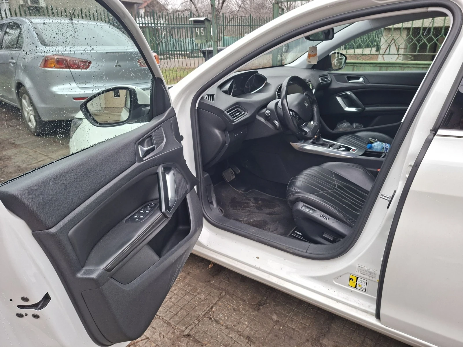 Peugeot 308 E-HDI - изображение 3