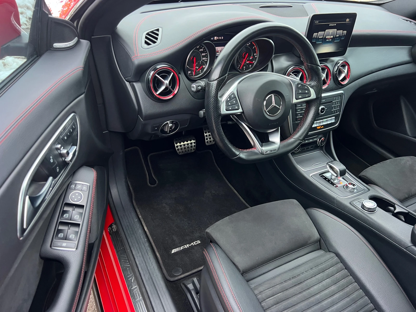 Mercedes-Benz CLA 45 AMG FACELIFT/F1/PANORAMA/CARBON/FULL/MAX/UNIKAT - изображение 9