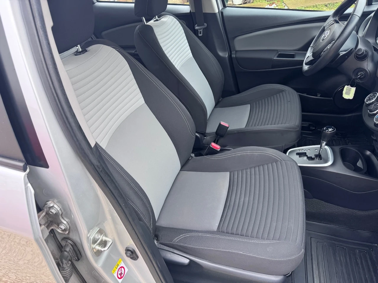 Toyota Yaris 1.5i ��������� | Mobile.bg � ����������� 12