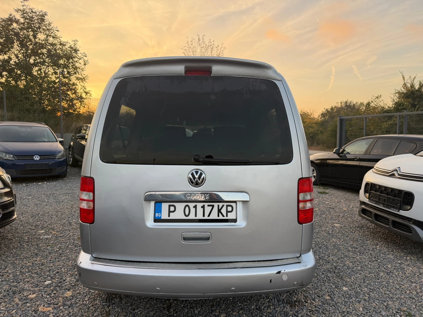 VW Caddy БАРТЕР* Maxi* 7места* , снимка 5 - Автомобили и джипове - 53600961