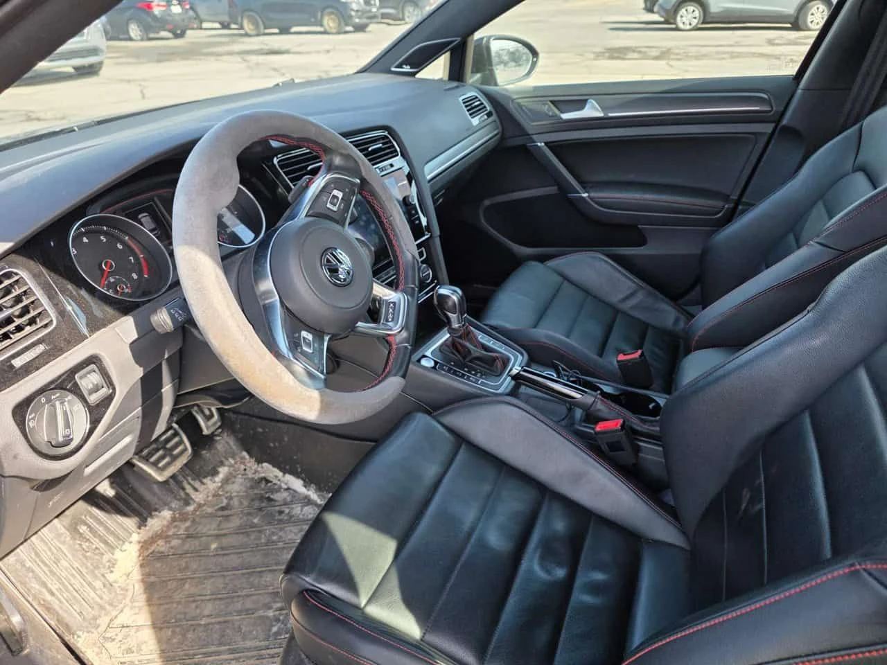 VW Golf * Auto * 2 КЛЮЧА* ПОДГРЕВ* KEYLESS* , снимка 5 - Автомобили и джипове - 54151073