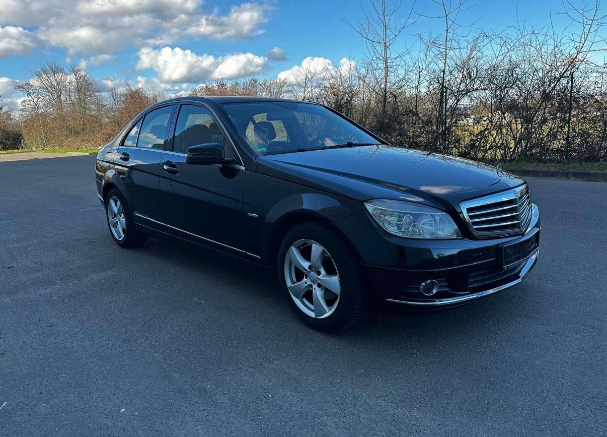 Mercedes-Benz C 180, снимка 8 - Автомобили и джипове - 54322107