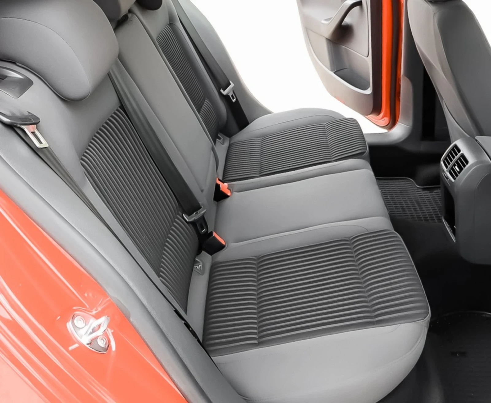 VW Golf 1.9tdi 105kc. Gti paket, снимка 12 - Автомобили и джипове - 54380433