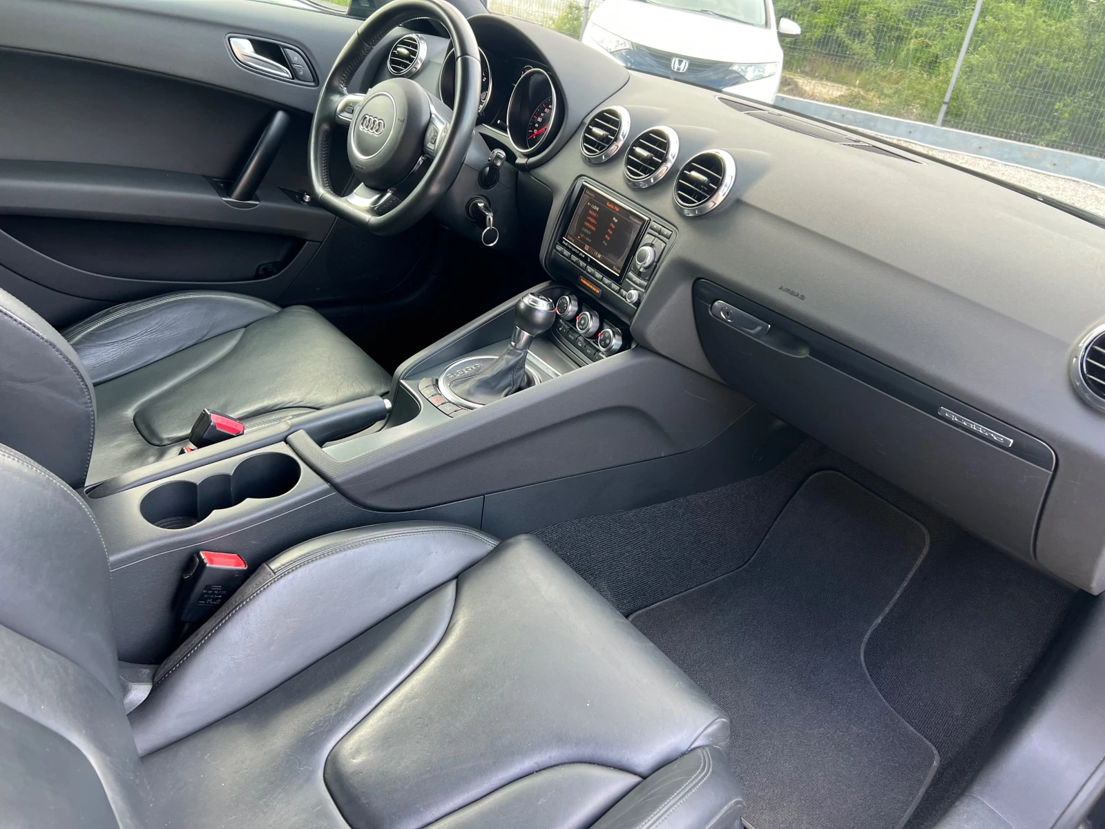 Audi Tt 2.0 TDI S-LINE QUATTRO , снимка 13 - Автомобили и джипове - 54824124