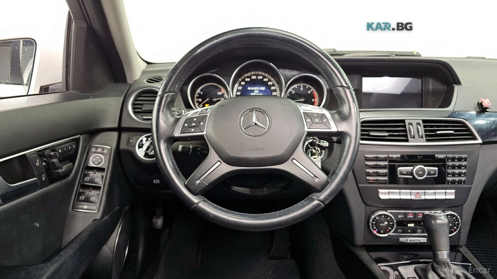 Mercedes-Benz C 220 CDI 4MATIC Edition C* КОЖА* ПАНО* ПОДГРЕВ, снимка 11 - Автомобили и джипове - 55313230