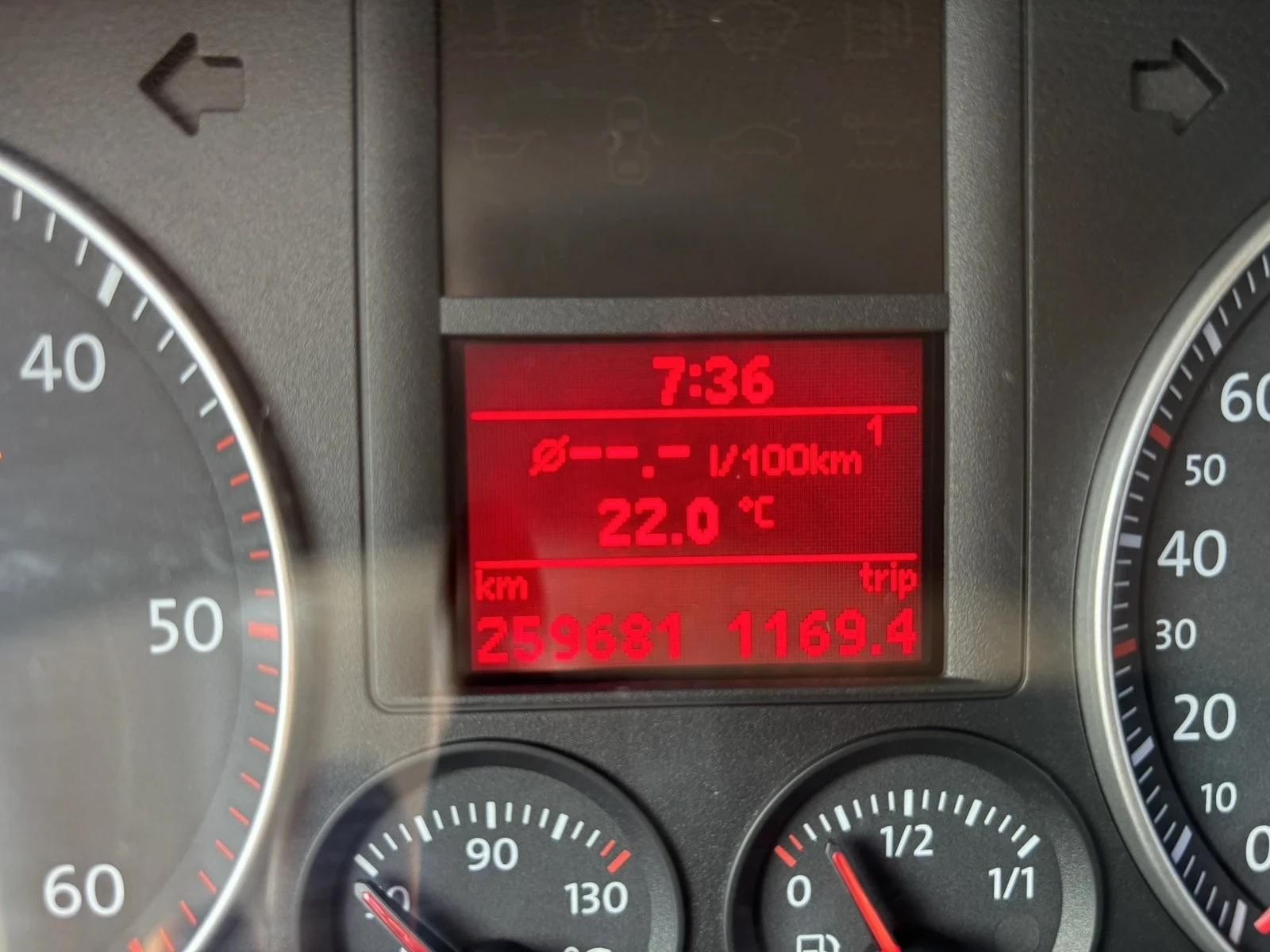 VW Golf 5, снимка 5 - Автомобили и джипове - 55396085