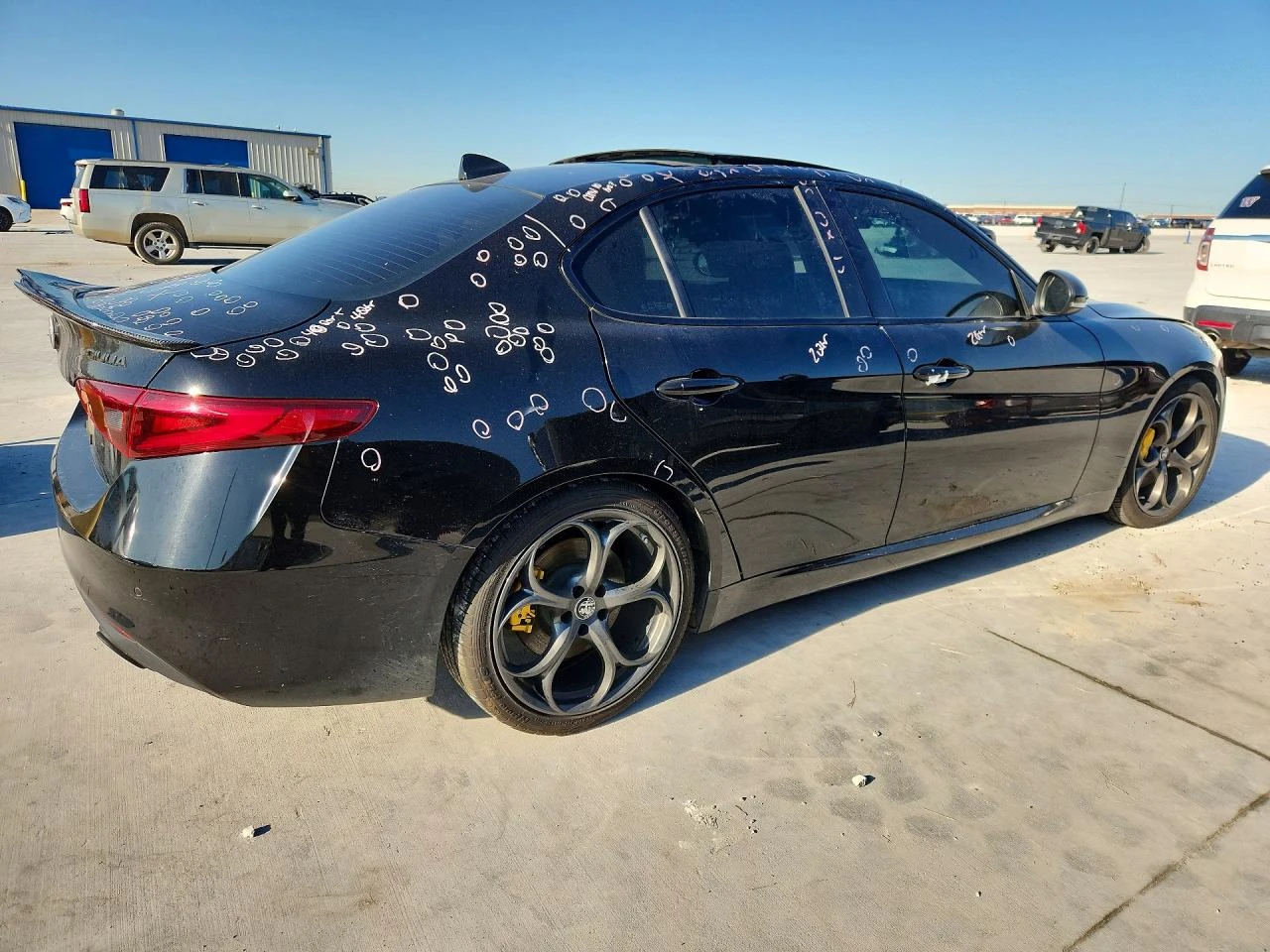 Alfa Romeo Giulia 2.0l Ti, снимка 3 - Автомобили и джипове - 55586796