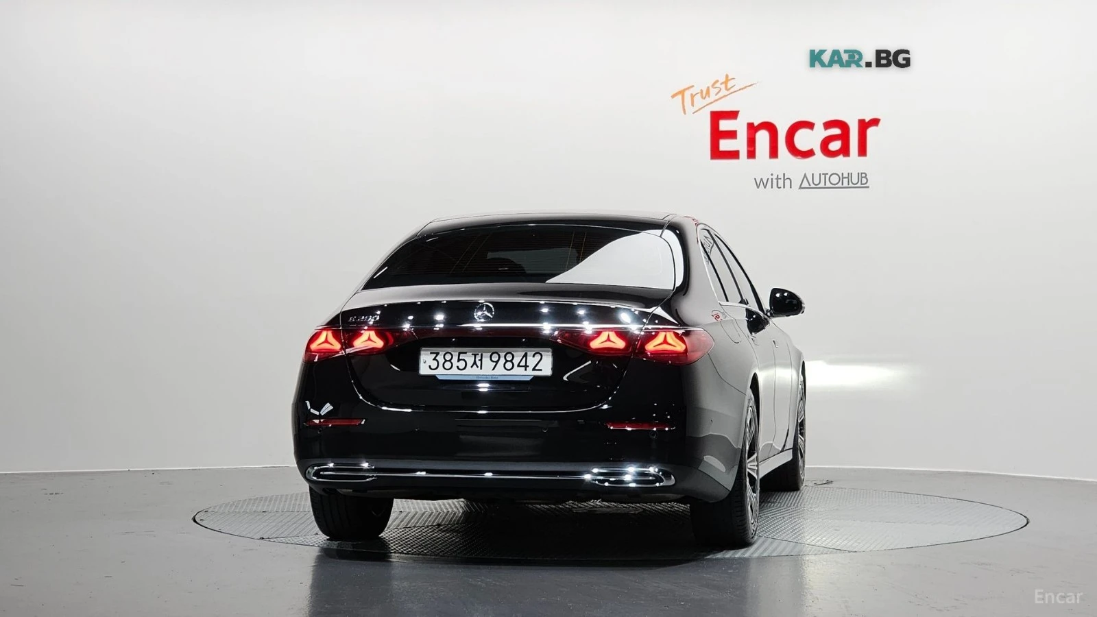 Mercedes-Benz E 200 DISTRONIC* ПОДГРЕВ* ОБДУХВАНЕ* 360* ПАНОРАМА* , снимка 4 - Автомобили и джипове - 55818616
