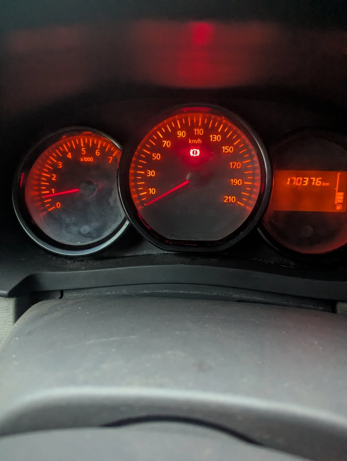 Dacia Dokker, снимка 9 - Автомобили и джипове - 56154983