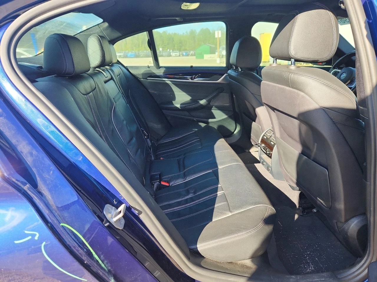 BMW 540 xDrive, снимка 10 - Автомобили и джипове - 56439472