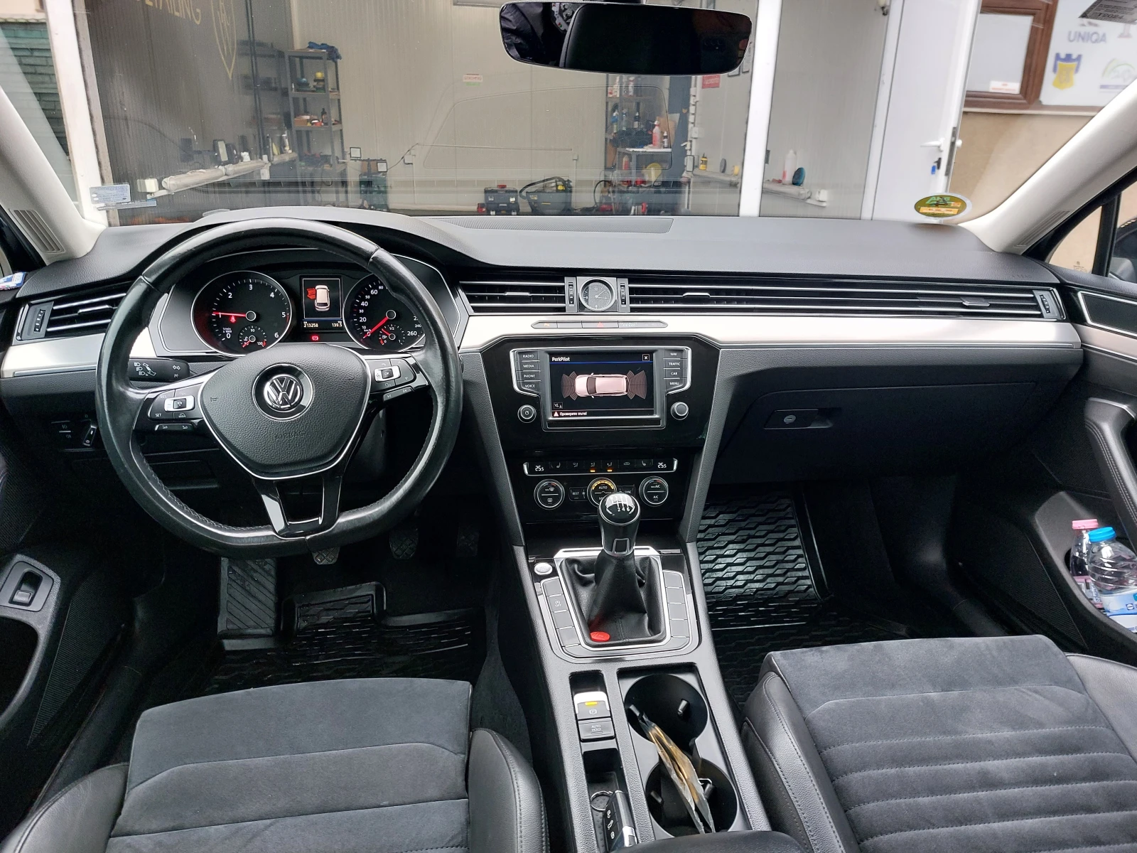 VW Passat, снимка 8 - Автомобили и джипове - 56513659