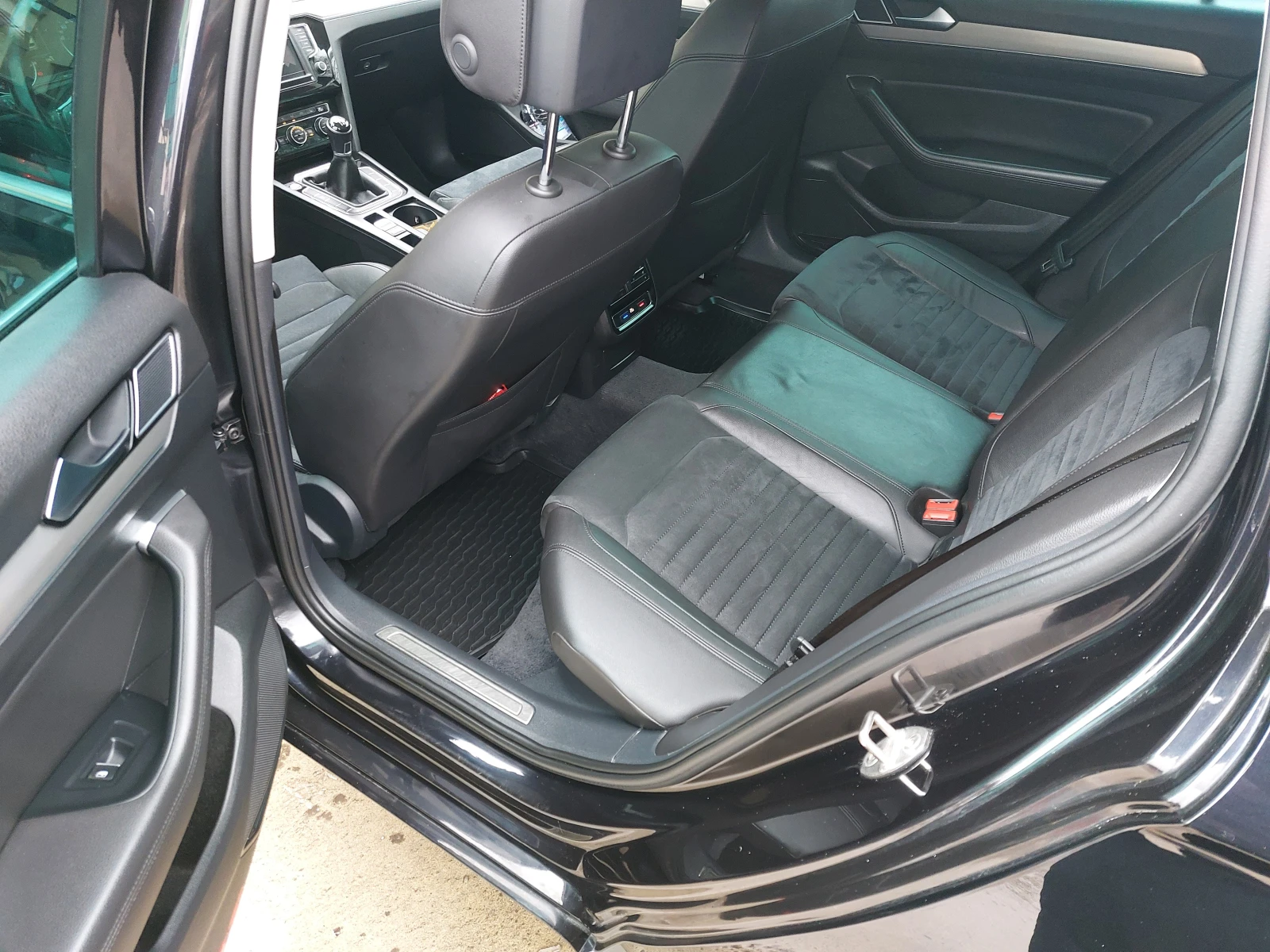 VW Passat, снимка 2 - Автомобили и джипове - 56513659