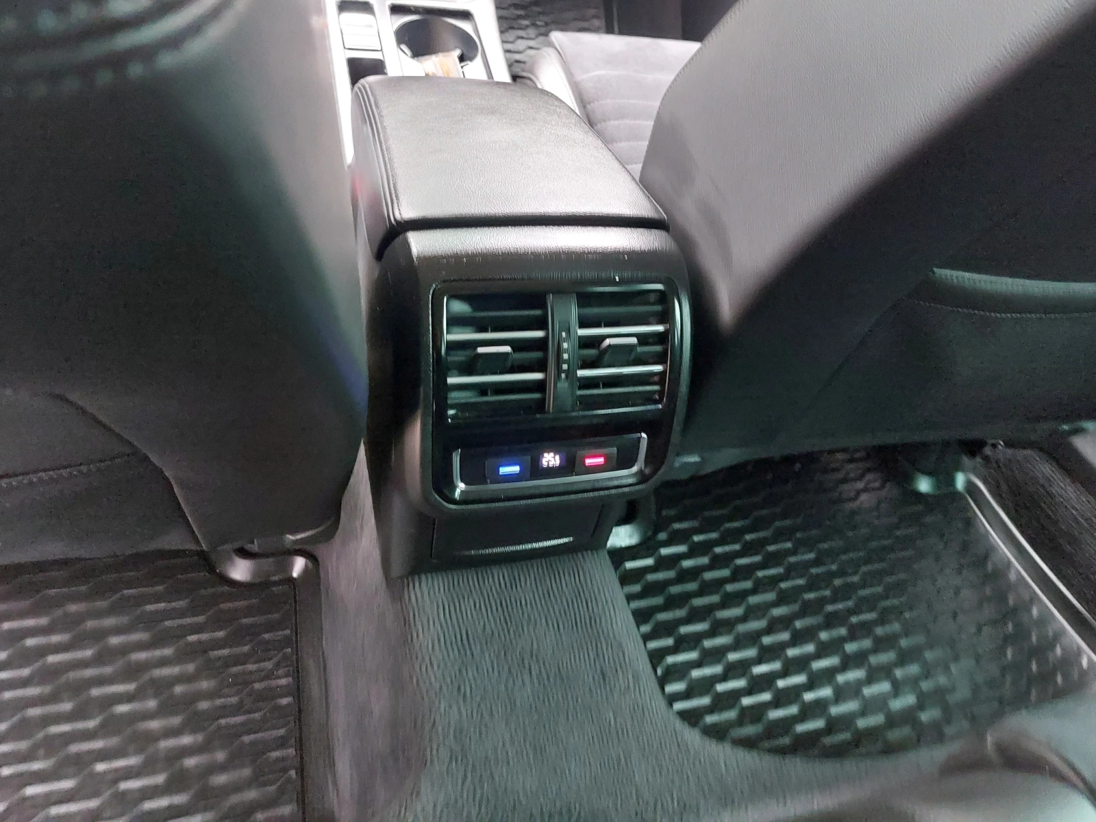 VW Passat, снимка 7 - Автомобили и джипове - 56513659