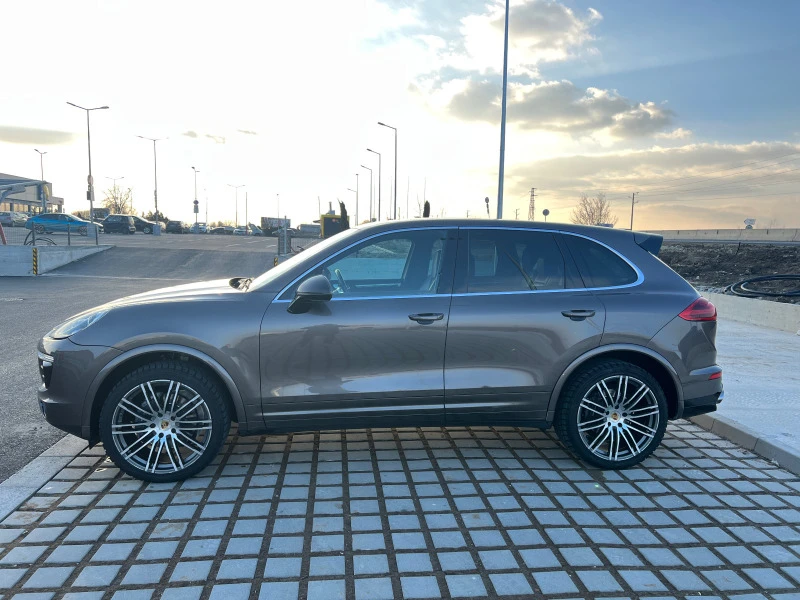 Porsche Cayenne FACELIFT, снимка 2 - Автомобили и джипове - 47463754